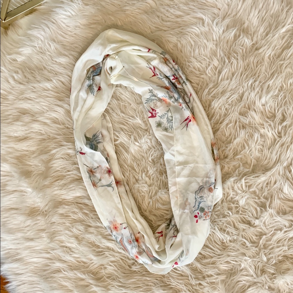 Spring Infinity Scarf - NWOT - Picture 5 of 5